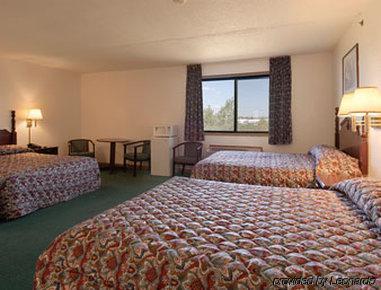 ซูเปอร์ 8 บาย วินด์แฮม บูร์บอนเนส์/คันคาคี แอเรีย Hotel Bourbonnais ห้อง รูปภาพ